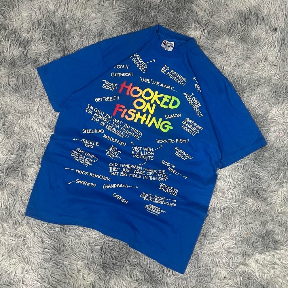 Vintage Hanes 'Hooked on Fishing' Graphic Tee